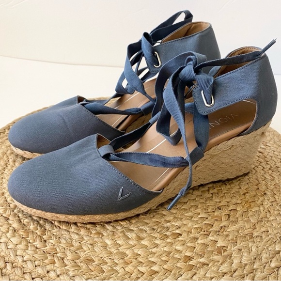 VIONIC Aruba Kaitlyn Espadrille Wedge Heels in Blue - 9